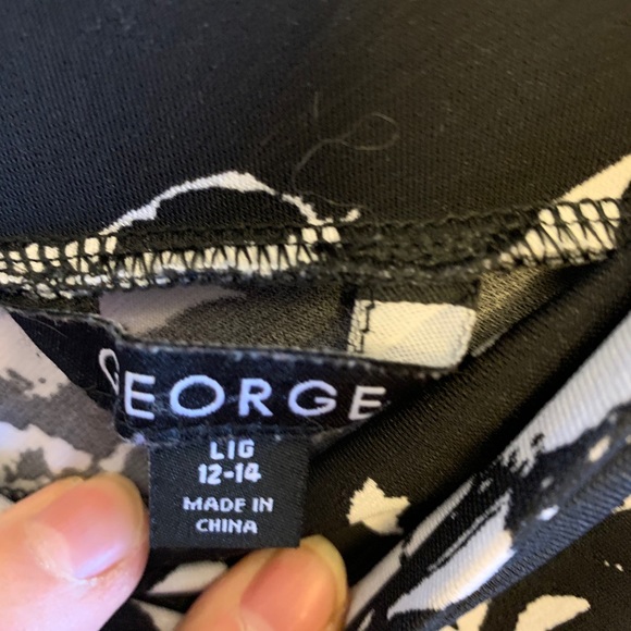 Flowy floral print skirt, 12 - Picture 2 of 3